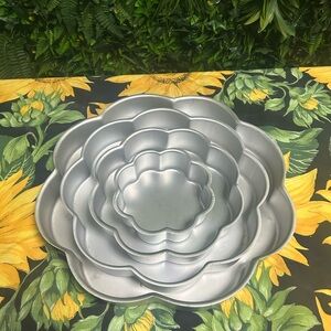 Silver Floral Nesting Cake Pan Set of 4- Home Kitchen Bakeware